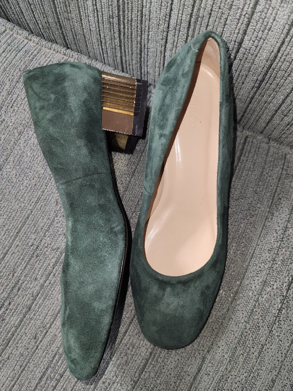 🍉Girotti Green Suede Low Block Heel Pumps